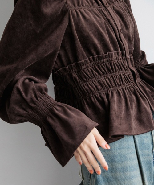 LOWRYS FARM（ローリーズファーム）の「２ＷＡＹシャーリングブラウスロングスリーブ　 116627（シャツ/ブラウス・レディース・アイボリー/ライトブルー/ブラック/グレー/ブラウン/インディゴブルー・FREE）」の12枚目の写真