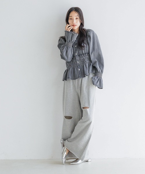 LOWRYS FARM（ローリーズファーム）の「２ＷＡＹシャーリングブラウスロングスリーブ　 116627（シャツ/ブラウス・レディース・アイボリー/ライトブルー/ブラック/グレー/ブラウン/インディゴブルー・FREE）」の21枚目の写真