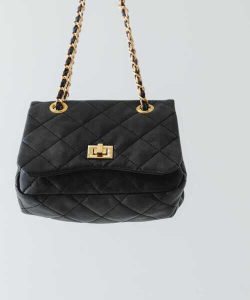 RODE SKO（ロデスコ）の「ヴィンテージライクキルティングチェーンバッグ（ショルダーバッグ・レディース・ブラック/ブラウン・ONE）」の9枚目の写真