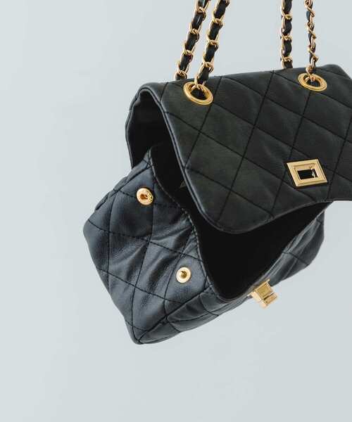 RODE SKO（ロデスコ）の「ヴィンテージライクキルティングチェーンバッグ（ショルダーバッグ・レディース・ブラック/ブラウン・ONE）」の8枚目の写真