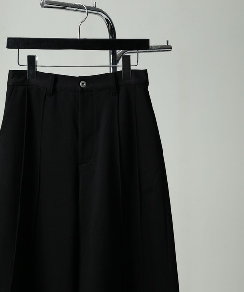 NILWAY（ニルウェイ）の「袴シルエット ピンタック スラックス スウェット（スウェットパンツ・メンズ・ライトグレー/ブラック/カーキ/グレー・SMALL/MEDIUM/LARGE）」の5枚目の写真