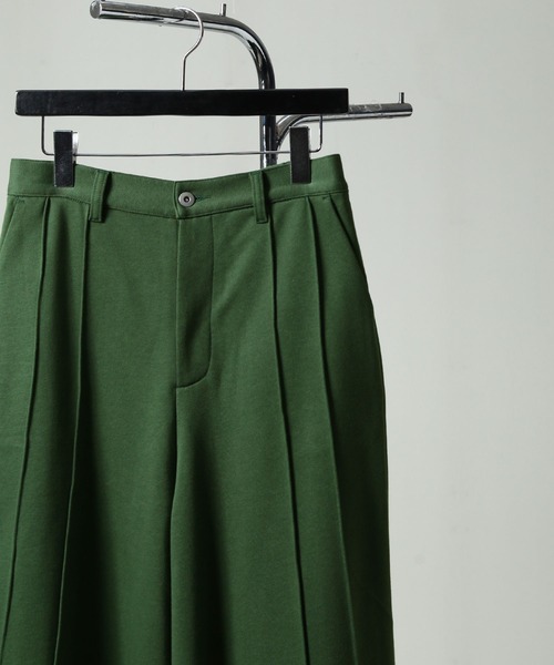 NILWAY（ニルウェイ）の「袴シルエット ピンタック スラックス スウェット（スウェットパンツ・メンズ・ライトグレー/ブラック/カーキ/グレー・SMALL/MEDIUM/LARGE）」の8枚目の写真