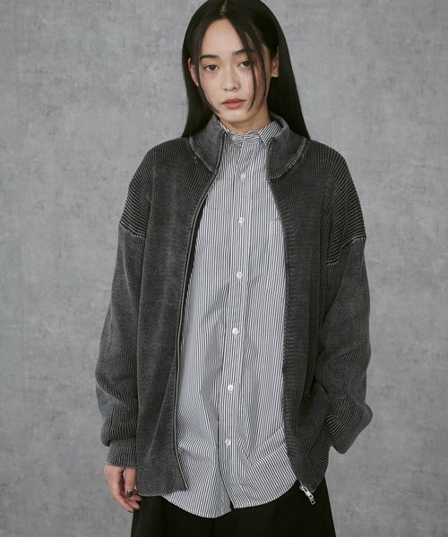 THE STANDARD（ザスタンダード）の「THE STANDARD/ドライバーズニット（カーディガン/ボレロ・メンズ・スミクロ・MEDIUM/LARGE）」の2枚目の写真