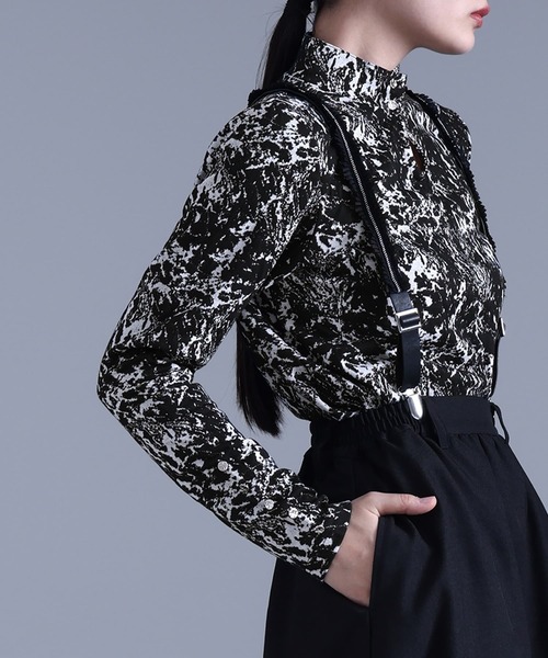 kOhAKU（コハク）の「『涙あきハイネックカットソー』（Tシャツ/カットソー・レディース・カーキ/ブラック・2/1）」の17枚目の写真