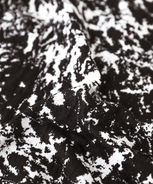 kOhAKU（コハク）の「『涙あきハイネックカットソー』（Tシャツ/カットソー・レディース・カーキ/ブラック・2/1）」の4枚目の写真