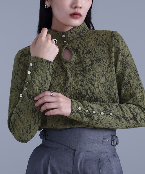 kOhAKU（コハク）の「『涙あきハイネックカットソー』（Tシャツ/カットソー・レディース・カーキ/ブラック・2/1）」の20枚目の写真