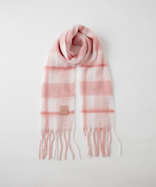 one after another NICE CLAUP(ワンアフターアナザーナイスクラップ)の「NCEロゴタグ付きマフラー(マフラー・レディース・アイボリー/グレー系その他/イエロー系その他/ピンク系その他/モカ/ブルー系その他・FREE)」の12枚目の写真