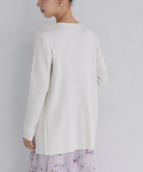 tocco closet(トッコ クローゼット)の「クリアビジュー釦ロングリブニットカーディガン(カーディガン/ボレロ・レディース・ピンク/アイボリー/ブラック・M)」の7枚目の写真