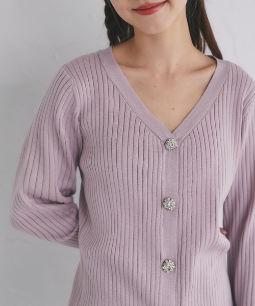 tocco closet(トッコ クローゼット)の「クリアビジュー釦ロングリブニットカーディガン(カーディガン/ボレロ・レディース・ピンク/アイボリー/ブラック・M)」の16枚目の写真