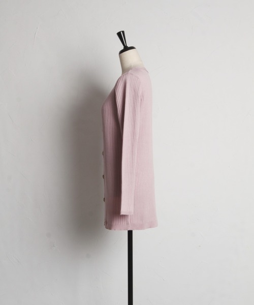 tocco closet(トッコ クローゼット)の「クリアビジュー釦ロングリブニットカーディガン(カーディガン/ボレロ・レディース・ピンク/アイボリー/ブラック・M)」の21枚目の写真