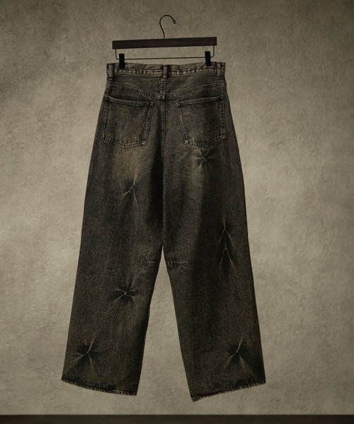 SWAGVIBE(スワッグバイブ)の「【SWAGVIBE】Pinched Dye 3D Baggy Fit Denim Pants(デニムパンツ・メンズ・ブラック/ライトインディゴブルー・S/M/L)」の8枚目の写真