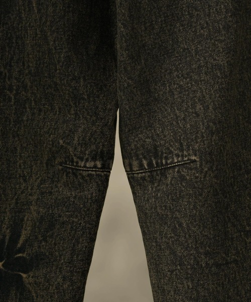 SWAGVIBE(スワッグバイブ)の「【SWAGVIBE】Pinched Dye 3D Baggy Fit Denim Pants(デニムパンツ・メンズ・ブラック/ライトインディゴブルー・S/M/L)」の13枚目の写真