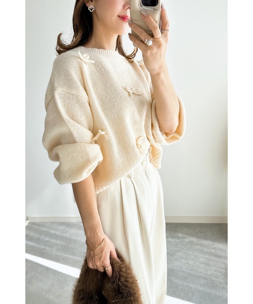 Blumarineアンナモリナーリ リボン付きニットセーター Blumarineアンナモリナーリ リボン付きニットセーター - メルカリ