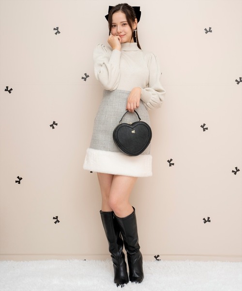 WILLSELECTION（ウィルセレクション）の「裾ファーハイウエストミニスカート（スカート・レディース・ブラック/グレー系その他/ブラック系その他/ピンク・FREE）」の3枚目の写真