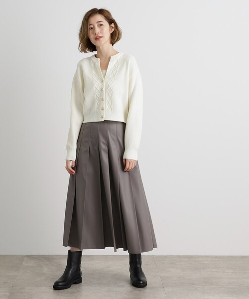 grove（グローブ）の「スリットネッククロップドカーディガン（カーディガン/ボレロ・レディース・ネイビー/イエロー/グレー/オフホワイト・03/02/01/04/05）」の7枚目の写真