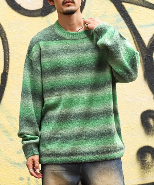 LUXSTYLE(ラグスタイル)の「グラデーションクルーネックニット(ニット/セーター・メンズ・ブラウン/グリーン/グレー・M/L)」の3枚目の写真