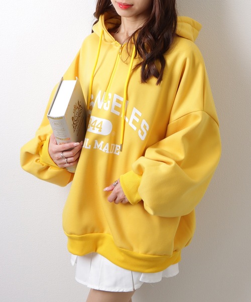 Lace Ladies(レースレディース)の「ロゴプリント カレッジ フロントジップ パーカー トップス(パーカー・レディース・イエロー/アイボリー・M/XL)」の4枚目の写真