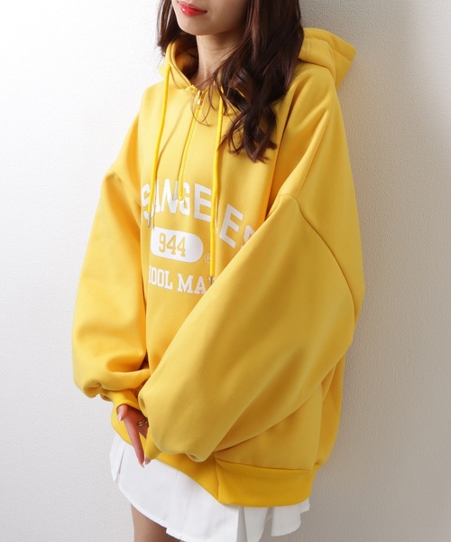 Lace Ladies(レースレディース)の「ロゴプリント カレッジ フロントジップ パーカー トップス(パーカー・レディース・イエロー/アイボリー・M/XL)」の5枚目の写真