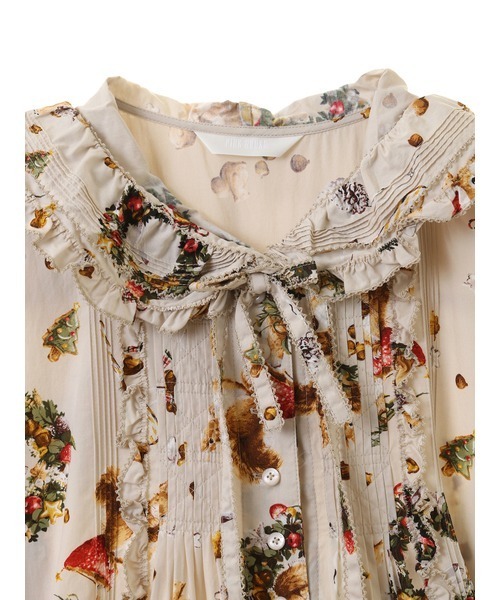 coco様ウィンターフォレストトリートプリントミディワンピース　アイボリー ウィンターフォレストトリートプリントミディワンピース｜ピンク