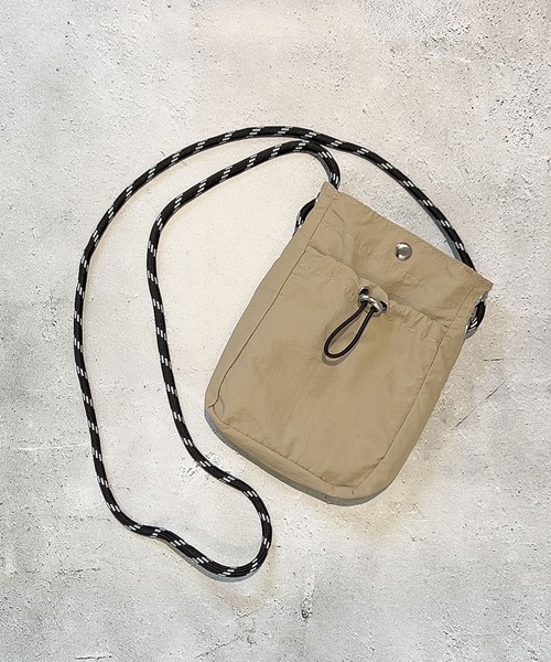 SBG（エスビー）の「SBG ナイロンパラコードミニショルダー（ショルダーバッグ・メンズ・ベージュ/カーキ/ブラック/ホワイト・FREE）」の3枚目の写真