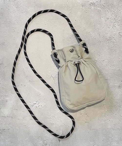 SBG（エスビー）の「SBG ナイロンパラコードミニショルダー（ショルダーバッグ・メンズ・ベージュ/カーキ/ブラック/ホワイト・FREE）」の2枚目の写真