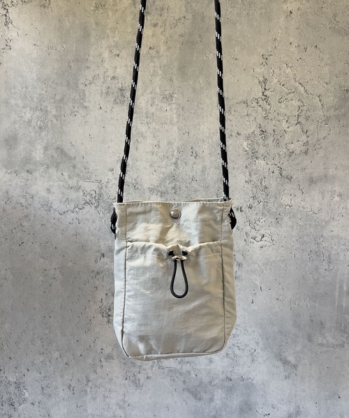 SBG（エスビー）の「SBG ナイロンパラコードミニショルダー（ショルダーバッグ・メンズ・ベージュ/カーキ/ブラック/ホワイト・FREE）」の5枚目の写真