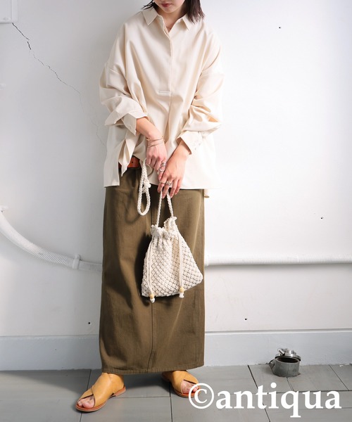 antiqua(アンティカ)の「シンプルプルオーバーシャツ(シャツ/ブラウス・レディース・ブラック/アイボリー/ブルー・ONESIZE)」の7枚目の写真