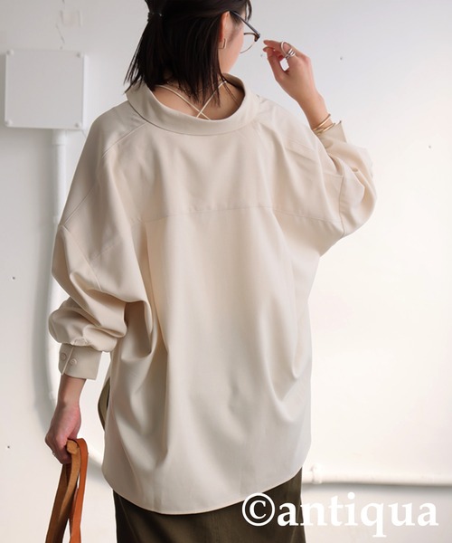 antiqua(アンティカ)の「シンプルプルオーバーシャツ(シャツ/ブラウス・レディース・ブラック/アイボリー/ブルー・ONESIZE)」の8枚目の写真