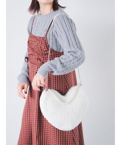 ehka sopo（エヘカソポ）の「ハートボアショルダーバッグ（ハンドバッグ・レディース・グレー/ブラック/オフホワイト・F）」の2枚目の写真