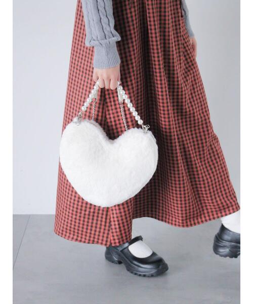 ehka sopo（エヘカソポ）の「ハートボアショルダーバッグ（ハンドバッグ・レディース・グレー/ブラック/オフホワイト・F）」の4枚目の写真