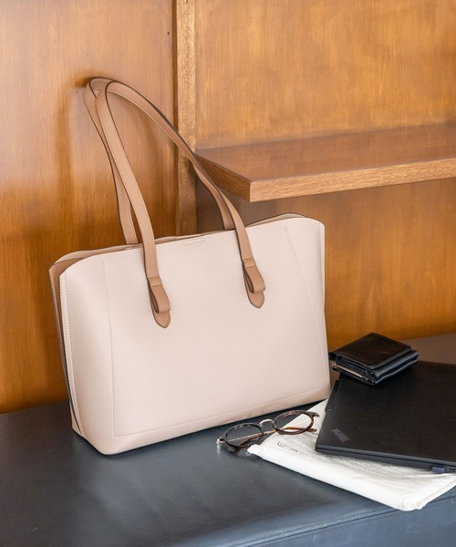 GLOBAL WORK（グローバルワーク）の「スペ軽撥水6ポケA4トート/234500（トートバッグ・レディース・ブラック系その他/ホワイト×ブラウン/ホワイト系その他7/シルバー/ベージュ/ブラック・ONE SIZE）」の2枚目の写真