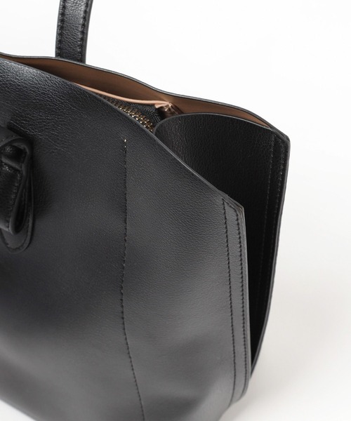 GLOBAL WORK（グローバルワーク）の「スペ軽撥水6ポケA4トート/234500（トートバッグ・レディース・ブラック系その他/ホワイト×ブラウン/ホワイト系その他7/シルバー/ベージュ/ブラック・ONE SIZE）」の17枚目の写真