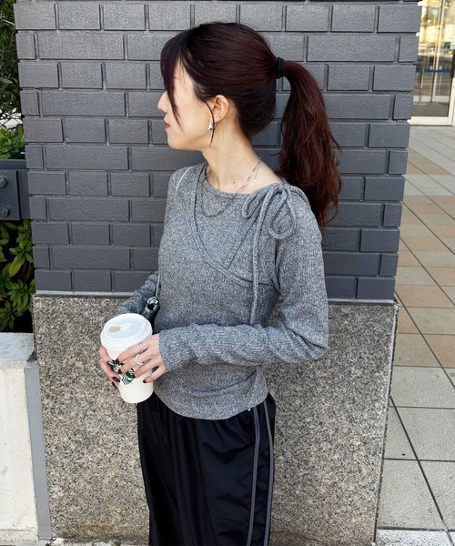 ISOOK(アイスー)の「【ISOOK / アイスー】2ピースレイヤードニットカットソー / アシンメトリー 長袖 クルーネック セットアイテム ZOZOTOWN限定(Tシャツ/カットソー・レディース・チャコール/アイボリー/ブラック・FREE)」の21枚目の写真