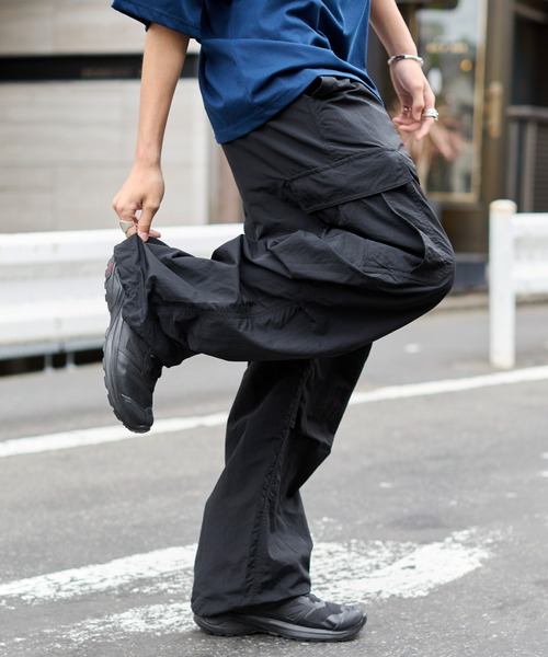 光沢感のあるネイビーのカーゴパンツ✨ 2wayカーゴパンツ パンツ カーゴパンツ[品番：PRTW0004275
