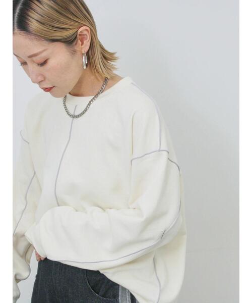 Samansa Mos2 blue（サマンサモスモスブルー）の「◎配色メロウ裏毛プルオーバー（Tシャツ/カットソー・レディース・ブラック/トップグレー/キナリ・F）」の2枚目の写真