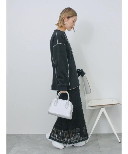 Samansa Mos2 blue（サマンサモスモスブルー）の「◎配色メロウ裏毛プルオーバー（Tシャツ/カットソー・レディース・ブラック/トップグレー/キナリ・F）」の6枚目の写真