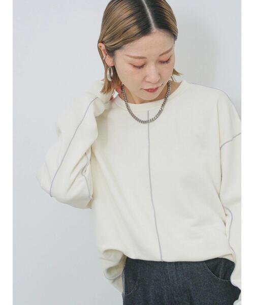 Samansa Mos2 blue（サマンサモスモスブルー）の「◎配色メロウ裏毛プルオーバー（Tシャツ/カットソー・レディース・ブラック/トップグレー/キナリ・F）」の10枚目の写真