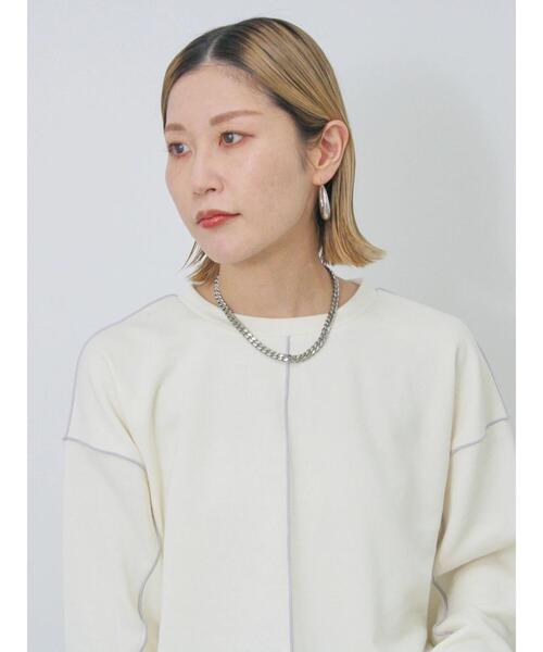 Samansa Mos2 blue（サマンサモスモスブルー）の「◎配色メロウ裏毛プルオーバー（Tシャツ/カットソー・レディース・ブラック/トップグレー/キナリ・F）」の11枚目の写真