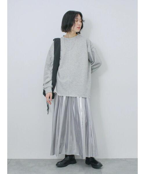 Samansa Mos2 blue（サマンサモスモスブルー）の「◎配色メロウ裏毛プルオーバー（Tシャツ/カットソー・レディース・ブラック/トップグレー/キナリ・F）」の20枚目の写真