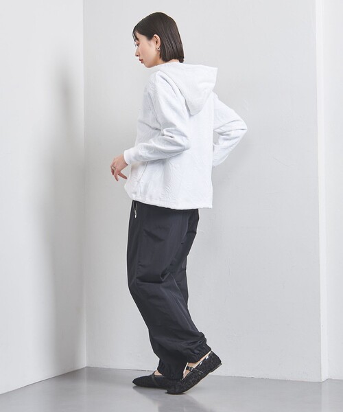 UNITED ARROWS（ユナイテッドアローズ）の「BOTANY ジャガード スウェット パーカー（パーカー・レディース・ホワイト/ライトグレー・FREE）」の4枚目の写真
