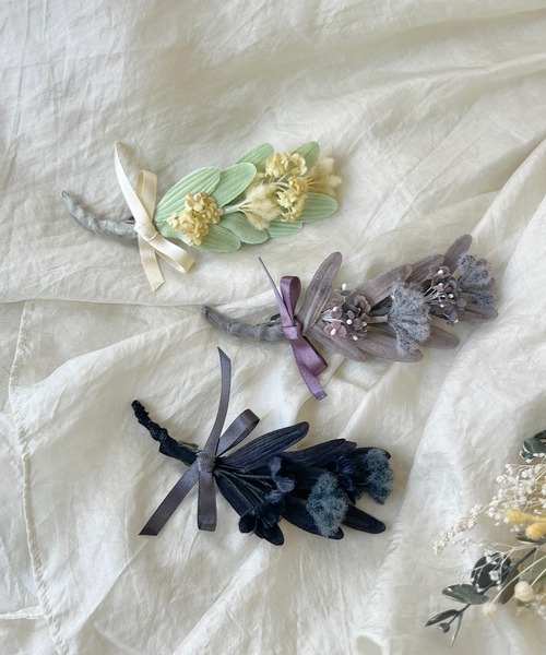 m.soeur(エムスール)の「ミモザの花束バレッタ(バレッタ/ヘアクリップ・レディース・グリーン/グレー/ブラック・FREE)」の8枚目の写真