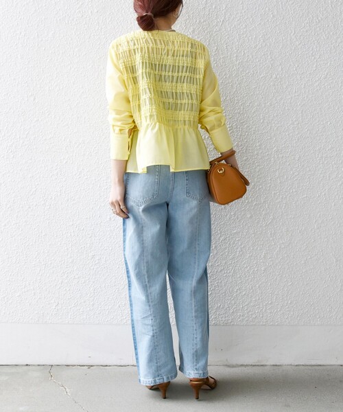 SHIPS any（シップス エニィ）の「【WEB限定】SHIPS any:〈洗濯機可能〉シアー シャーリング プチフリル ペプラム ブラウス（シャツ/ブラウス・レディース・ホワイト/イエロー/ライトブルー/ブラック・ONE SIZE）」の21枚目の写真