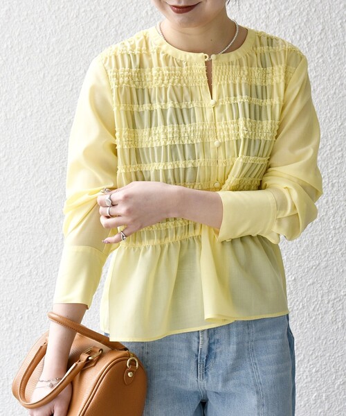 SHIPS any（シップス エニィ）の「【WEB限定】SHIPS any:〈洗濯機可能〉シアー シャーリング プチフリル ペプラム ブラウス（シャツ/ブラウス・レディース・ホワイト/イエロー/ライトブルー/ブラック・ONE SIZE）」の22枚目の写真