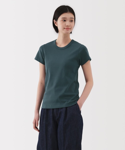 無印良品(ムジルシリョウヒン)の「婦人 涼感汗じみしにくいクルーネック半袖Tシャツ(Tシャツ/カットソー・レディース・ホワイト/ブルー系/ライトピンク/ブラック/ライトグレー/チャコールグレー・S/M/L/XL)」の5枚目の写真