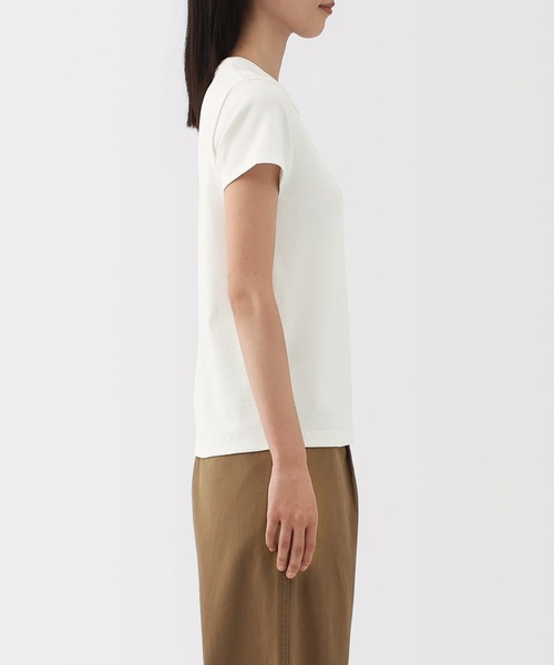 無印良品(ムジルシリョウヒン)の「婦人 涼感汗じみしにくいクルーネック半袖Tシャツ(Tシャツ/カットソー・レディース・ホワイト/ブルー系/ライトピンク/ブラック/ライトグレー/チャコールグレー・S/M/L/XL)」の15枚目の写真