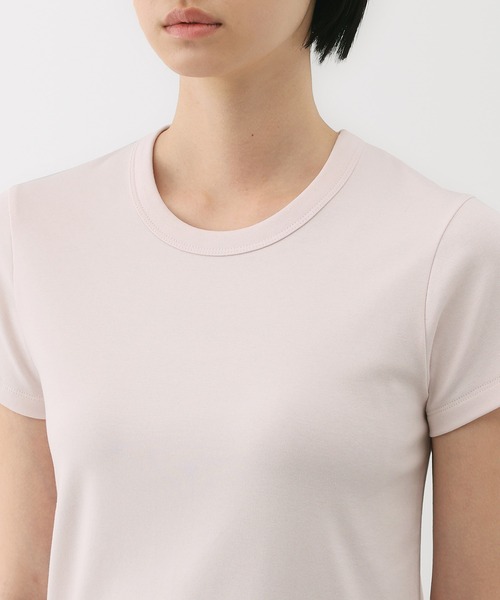 無印良品(ムジルシリョウヒン)の「婦人 涼感汗じみしにくいクルーネック半袖Tシャツ(Tシャツ/カットソー・レディース・ホワイト/ブルー系/ライトピンク/ブラック/ライトグレー/チャコールグレー・S/M/L/XL)」の19枚目の写真