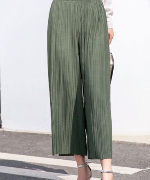 SallyLunn(サリーラン)の「プリーツワイドパンツ(その他パンツ・レディース・ベージュ/ネイビー/ブラック/グリーン・LARGE/MEDIUM)」の7枚目の写真