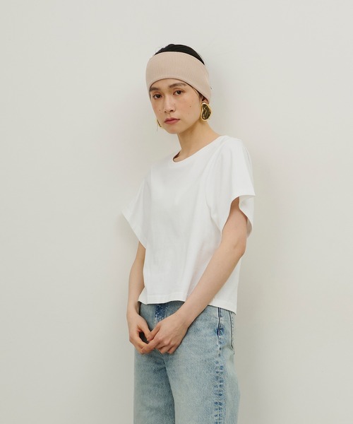 room153（ルームイチゴサン）の「カーブショートTシャツ【room153】（Tシャツ/カットソー・レディース・ホワイト/ブラック/モカ・1/0）」の8枚目の写真