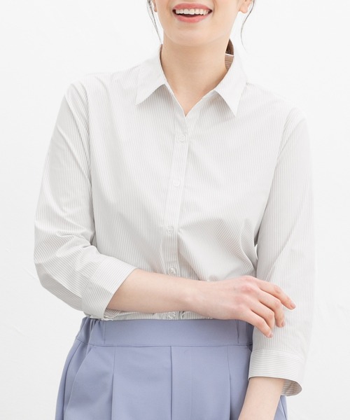 Honeys(ハニーズ)の「【らくらくアイロン】らくらく7分袖スキッパーシャツ(ビジネスシャツ・レディース・ホワイト×グレー/グレイッシュブルー/パープル系その他/ホワイト/ブルー系その他3・3L/L/LL/M/S)」の1枚目の写真
