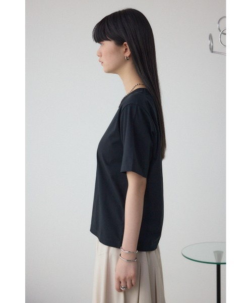 AZUL by moussy（アズールバイマウジー）の「ファインタッチTシャツ（Tシャツ/カットソー・レディース・ベージュ/ライム/ブラック/オフホワイト・SMALL/MEDIUM）」の18枚目の写真